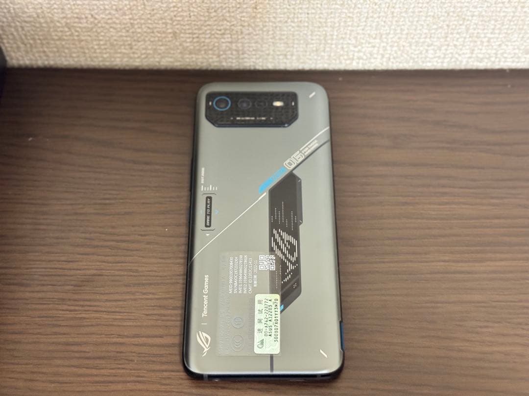 実品ASUS ROG Phone 6D 256GB 12GB RAM