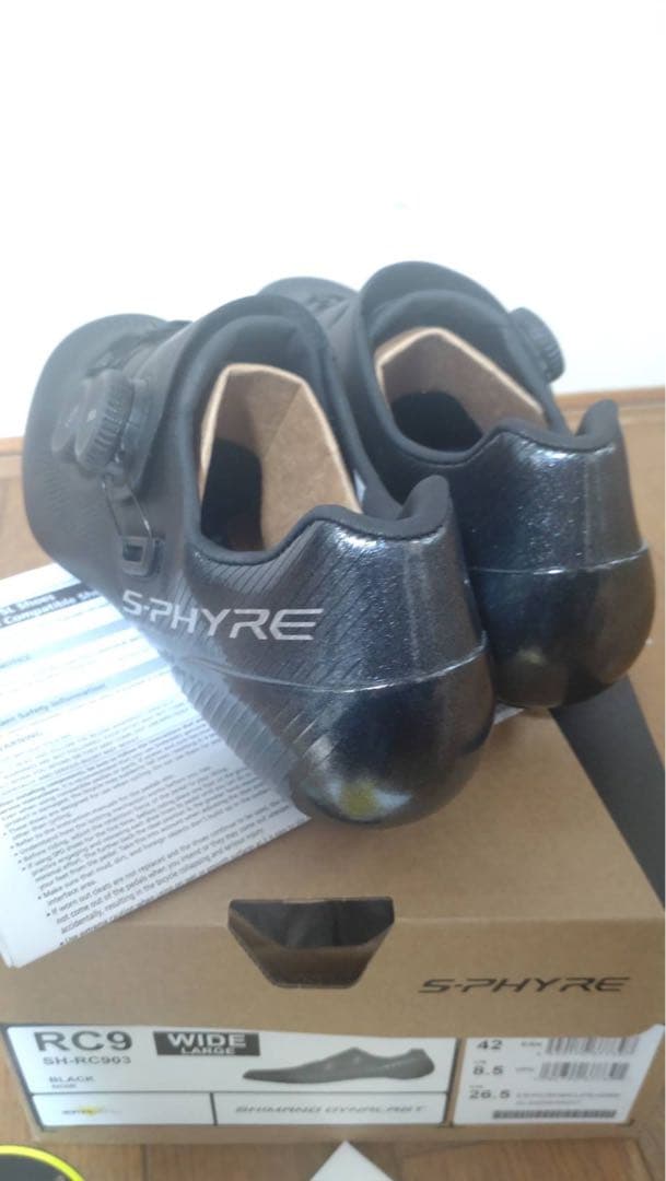 シマノロードシューズ未使用 S-PHYRE SH-RC903 黒42.0wide