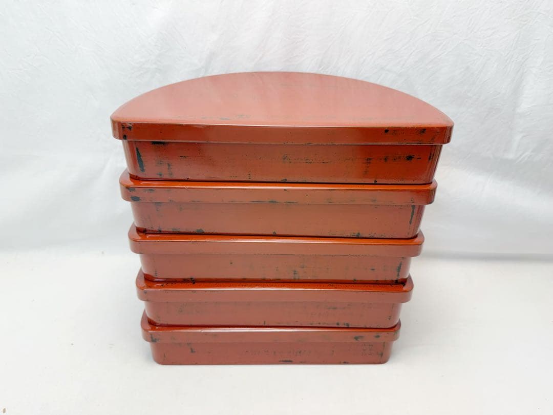 懐石道具 木製 根来塗 半月形 弁当箱5客組 内黒 会席道具 和食器