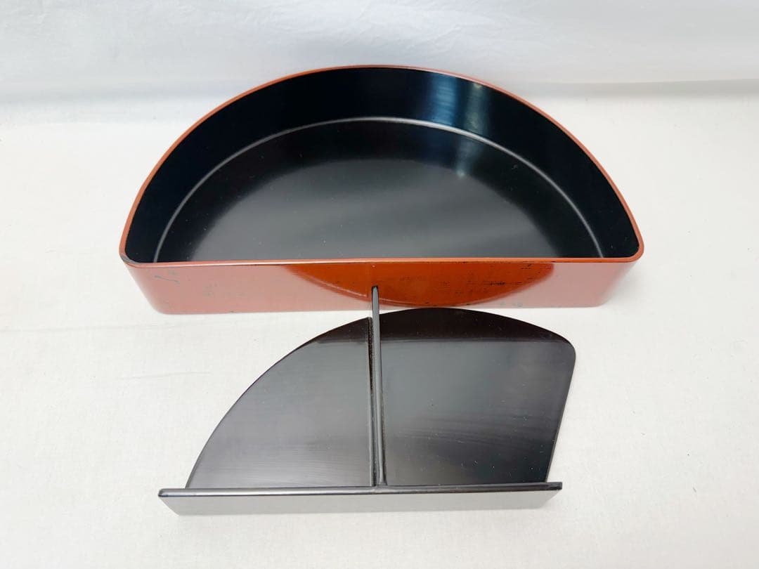 懐石道具 木製 根来塗 半月形 弁当箱5客組 内黒 会席道具 和食器