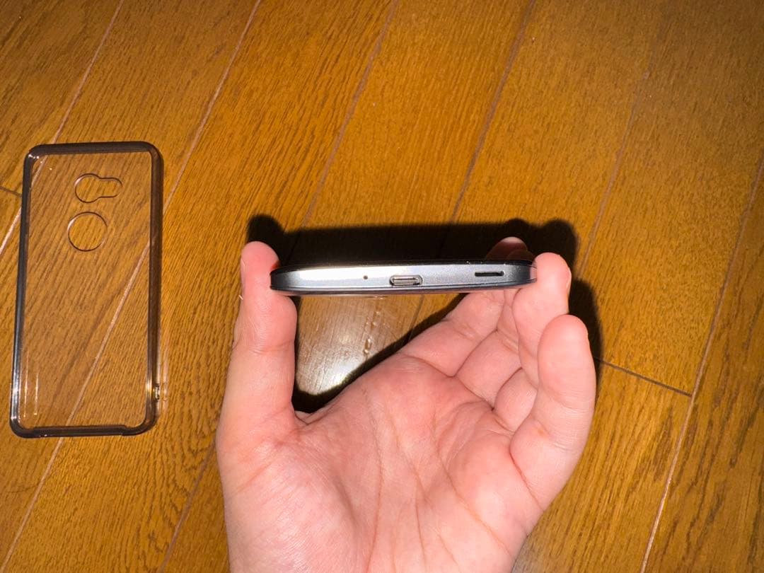 【美品付属品完備】シャープ AQUOS zero 801SH