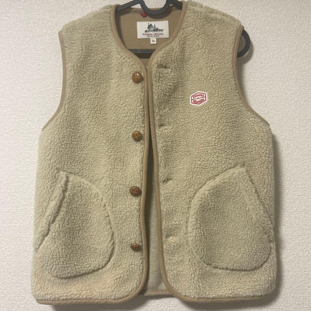 ヴァンソン・エ・ミレイユ　ノーカラーボアボタンフリースベスト　美品