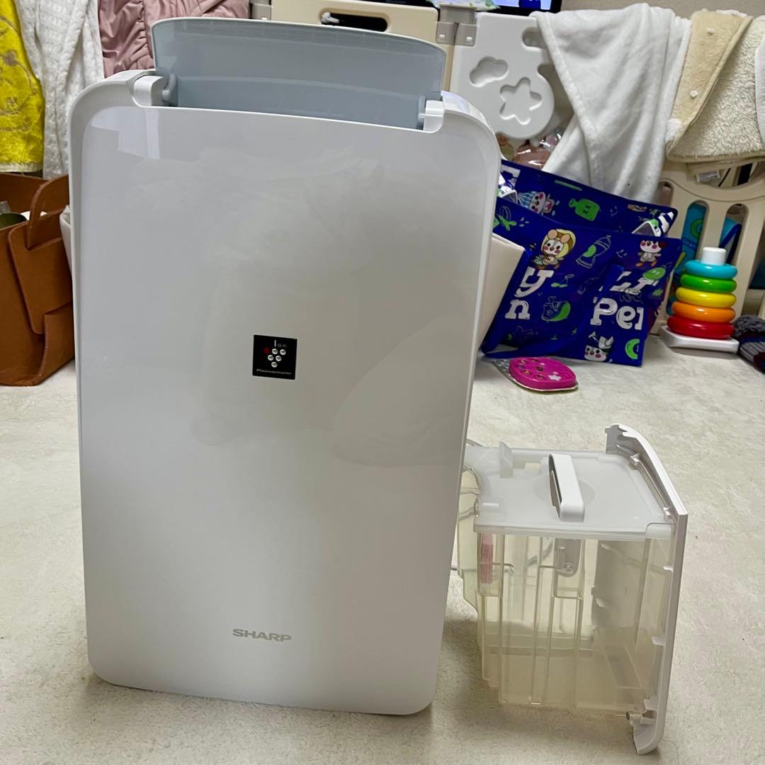 衣類乾燥機除湿機　シャープ　CV-P71-W