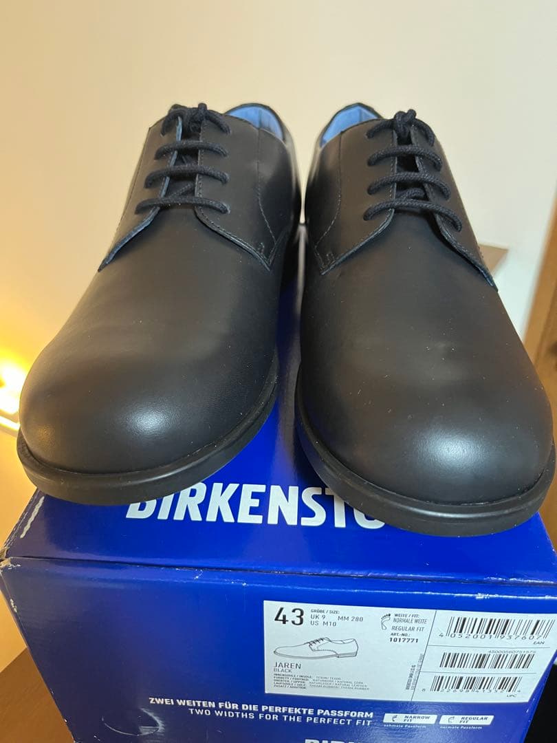 【新品未使用】BIRKENSTOCK ブラック レザーシューズ 43