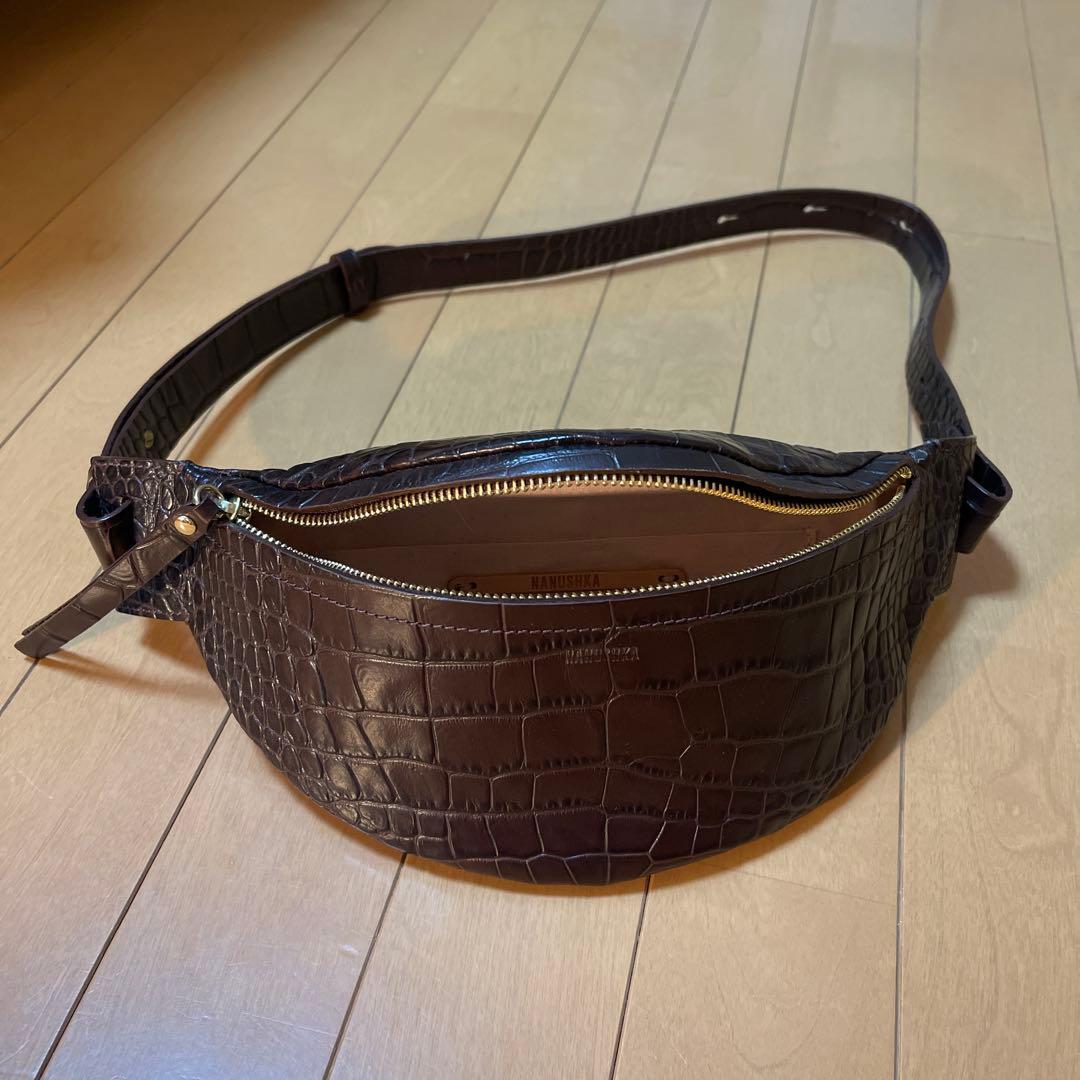 ナヌーシュカ　ボディバッグ　週末限定セール中