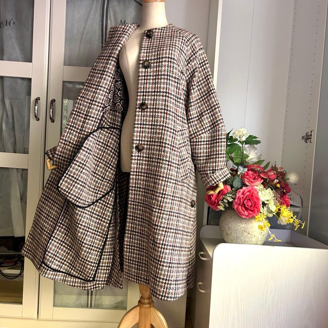 美品　2022年ロイスクレヨン チェック柄ファー別襟　素敵なデザインロングコート