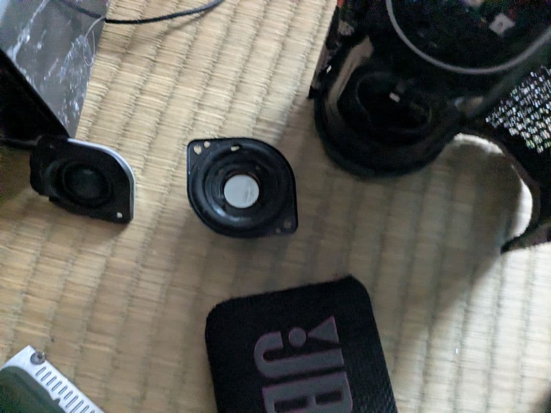 スピーカーのパーツ