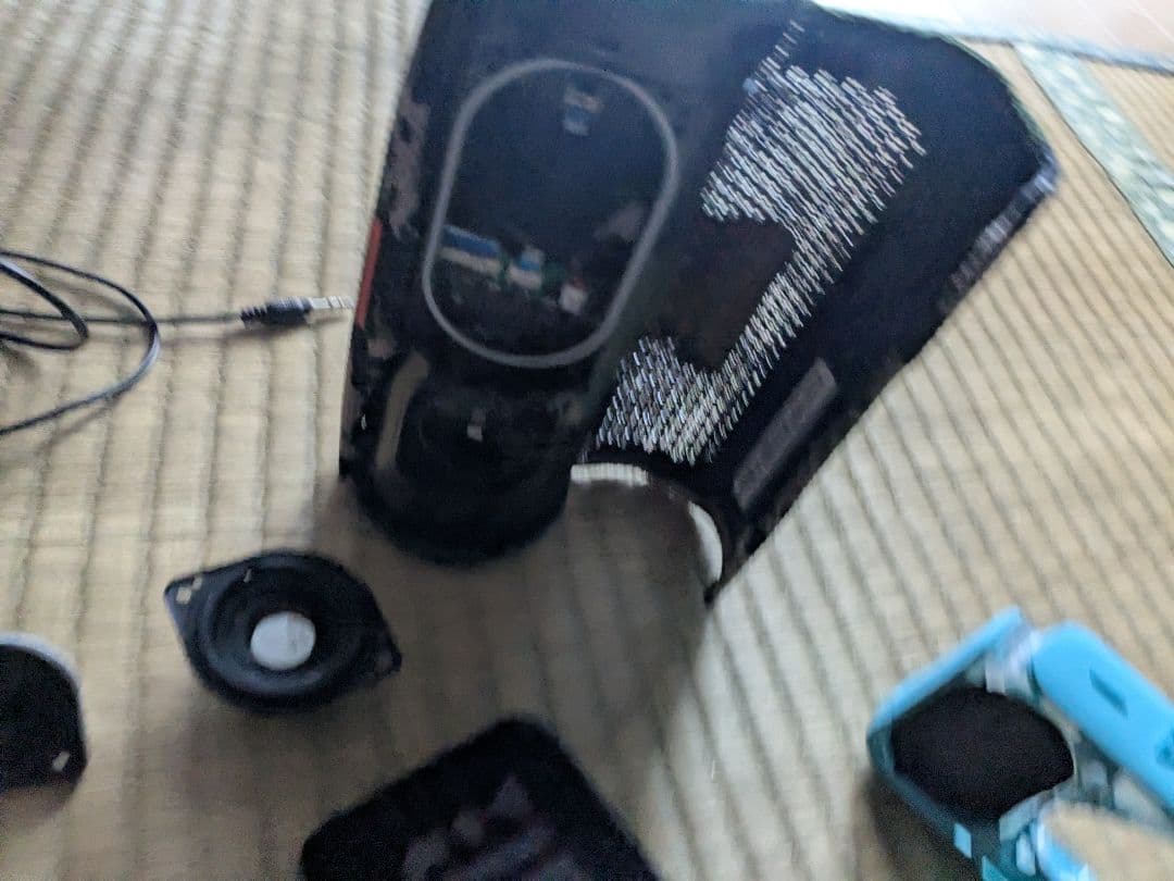 スピーカーのパーツ