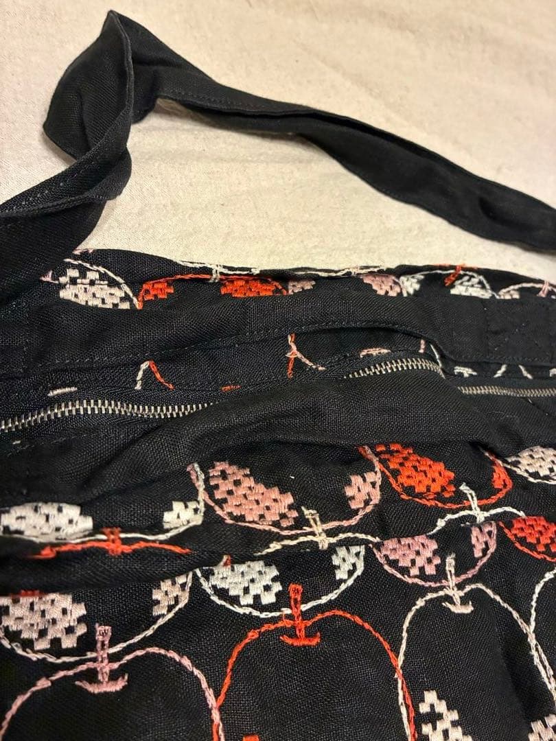 ミナペルホネン 2way ボディバッグ