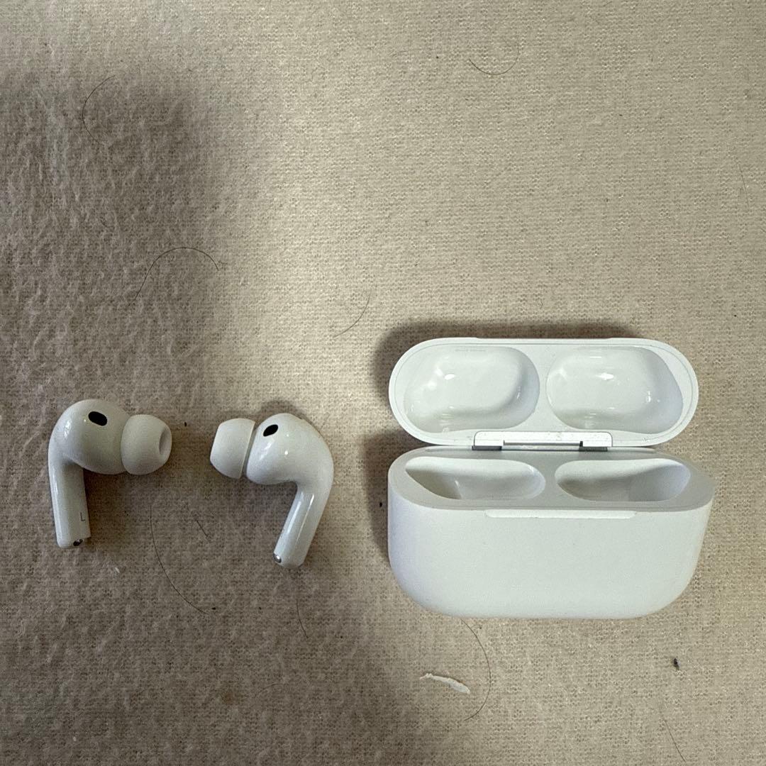 Apple AirPods Pro 第3世代 本体 保護ケース付き