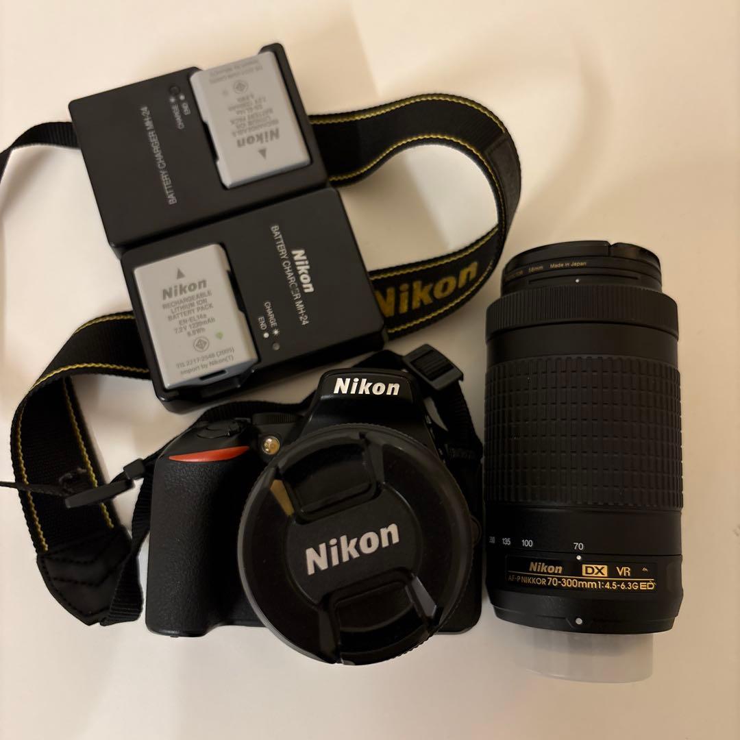 す*♪様 【美品】Nikon D5600 ダブルズームキット Camera ボデ