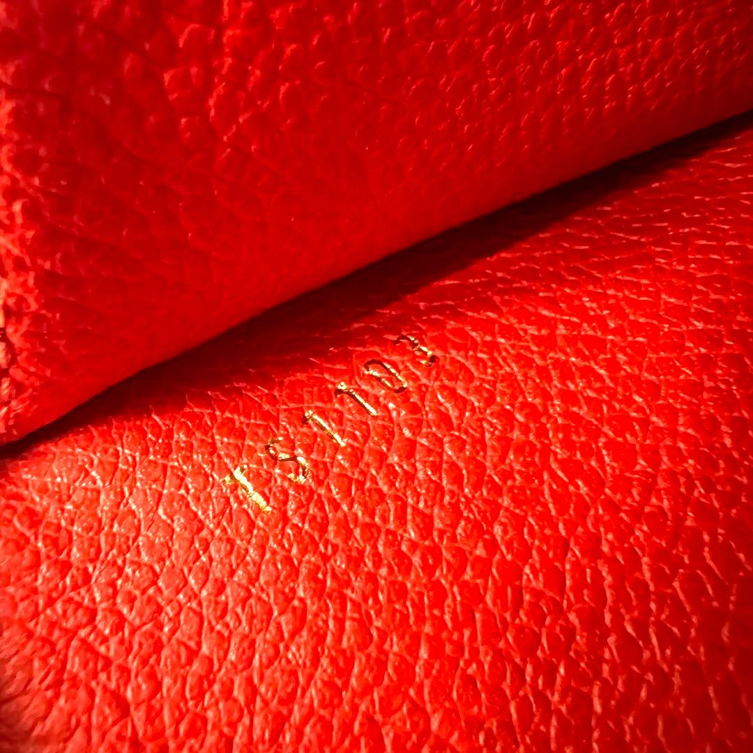 ルイヴィトン 長財布 アンプラント ジッピーウォレット ラウンドファスナー