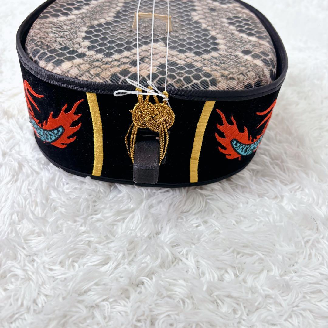 未使用級　沖縄三線　合皮　動作確認済み　希少柄　龍　ケース付き