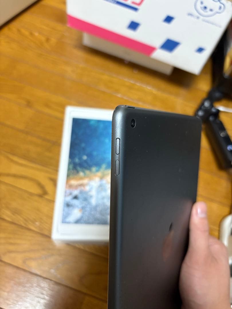 Apple Ipad 第8世代 32GB バテッリー容量94%