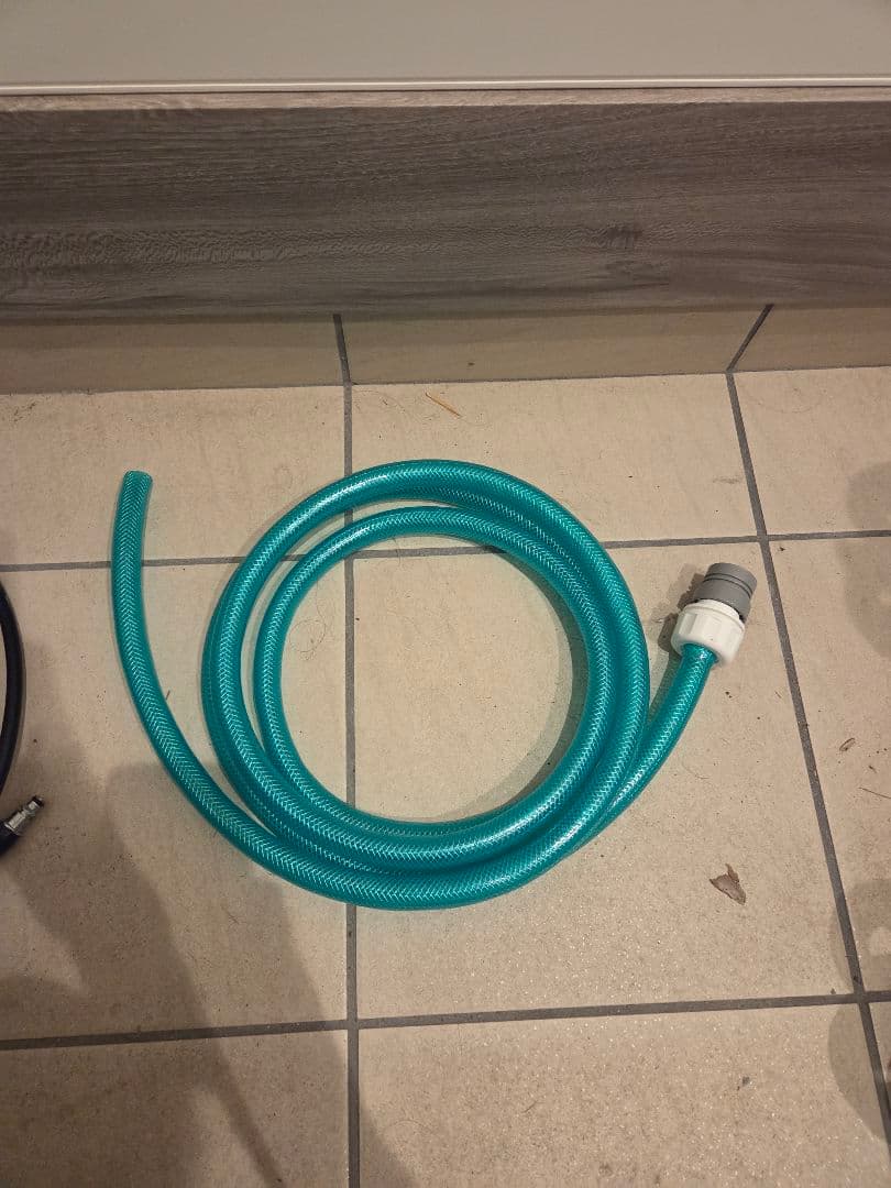 【美品】 BOSCH Universal Aquatak UA125 高圧洗浄機