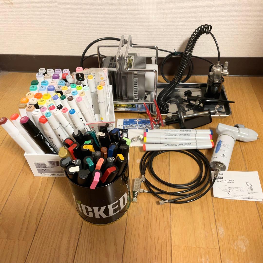 ぴ*ろ様 Mr. リニア コンプレッサー　L5 ガンダムマーカーセット　コピック