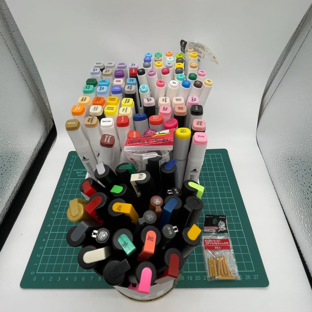 ぴ*ろ様 Mr. リニア コンプレッサー　L5 ガンダムマーカーセット　コピック