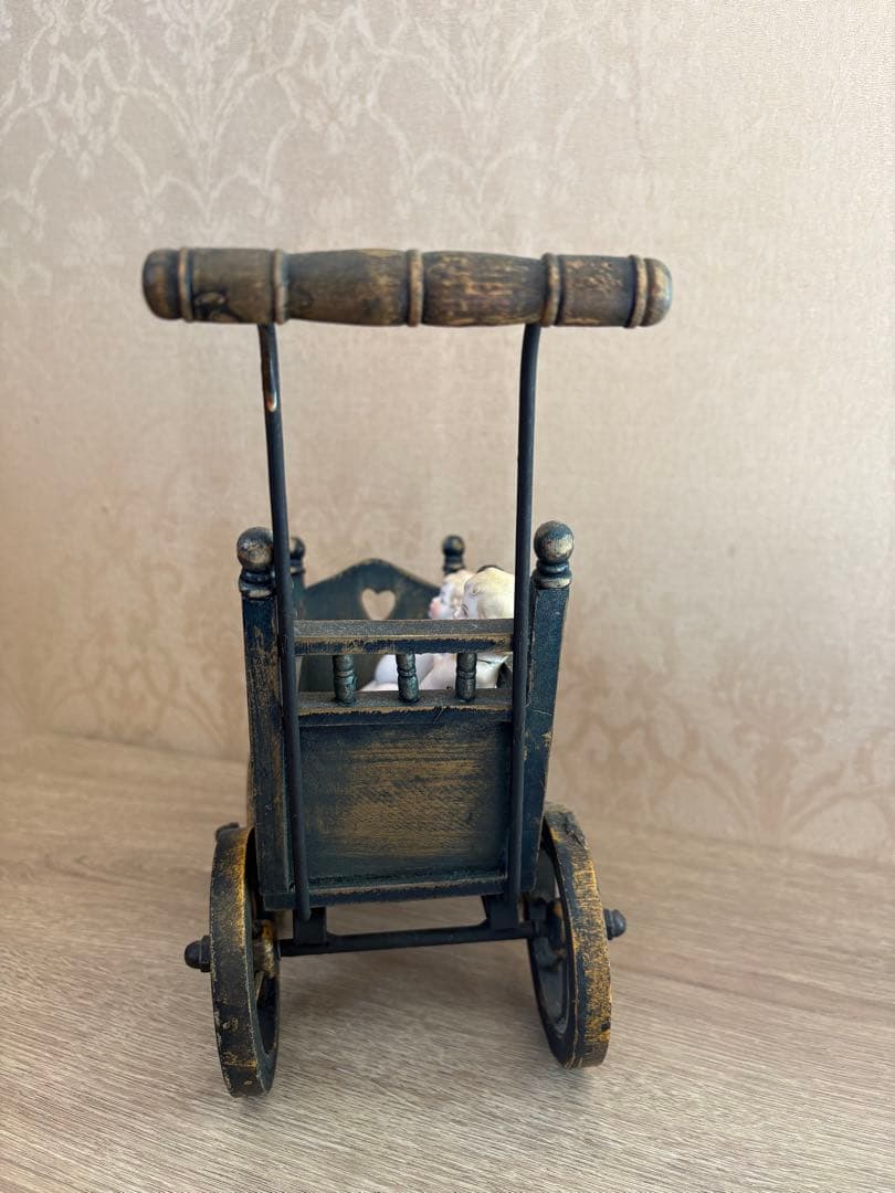 ヴィンテージベビーカー　アンティークミニョネット オールビスク　ビスクドール