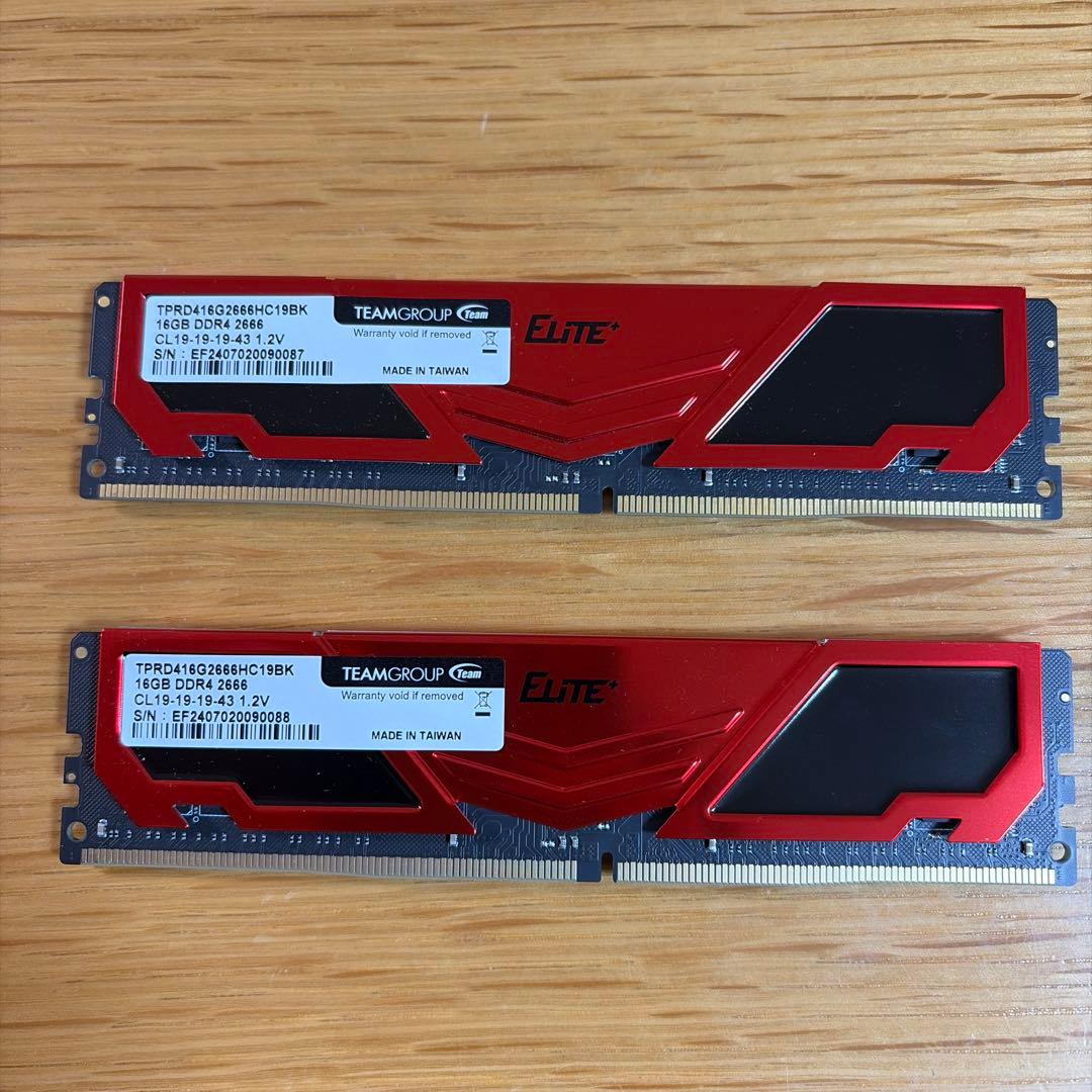 TEAM GROUP デスクトップ用DDR4 16GB２枚セット