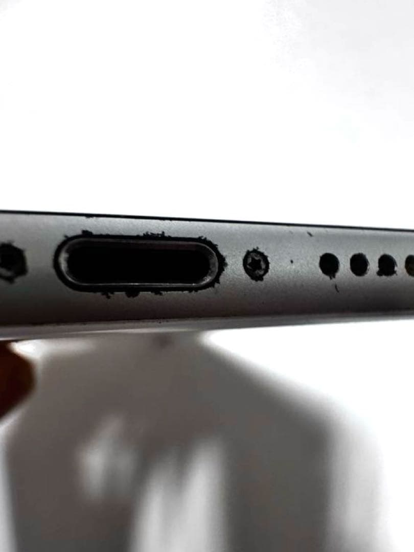 スマートフォン本体 iPhone SE2