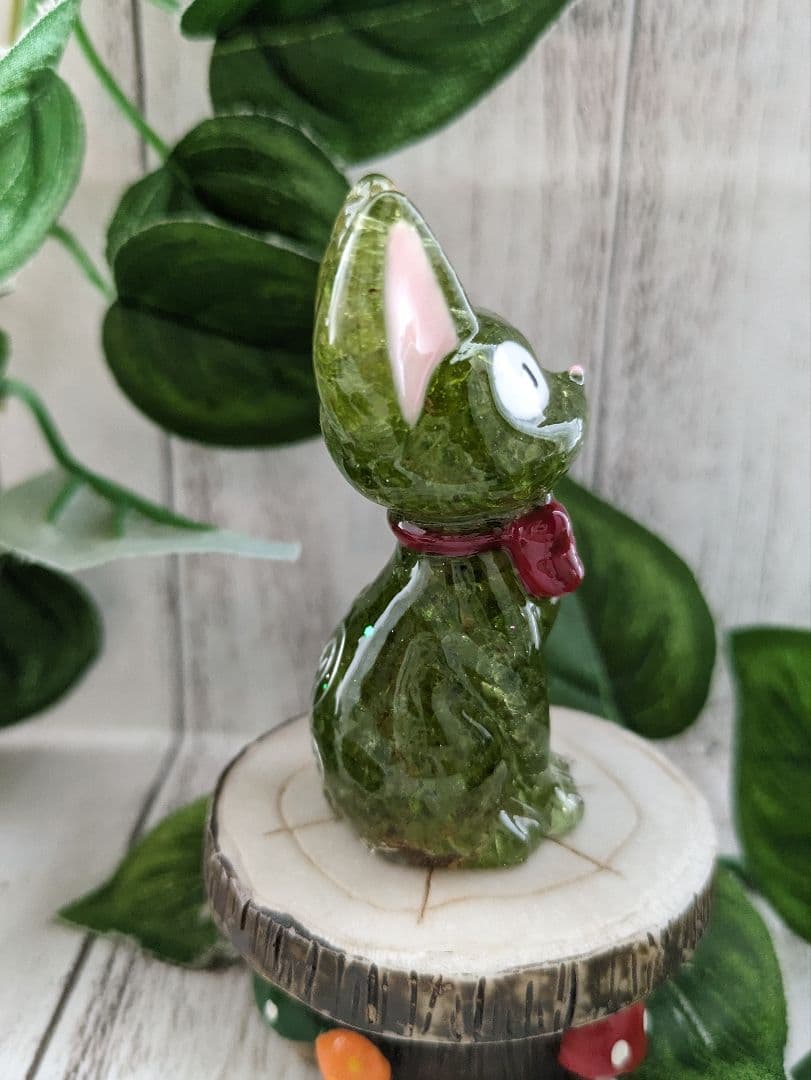 【つる927】ミニサイズ！ペリドットの蝶ネクタイねこちゃん形オルゴ☆他３点