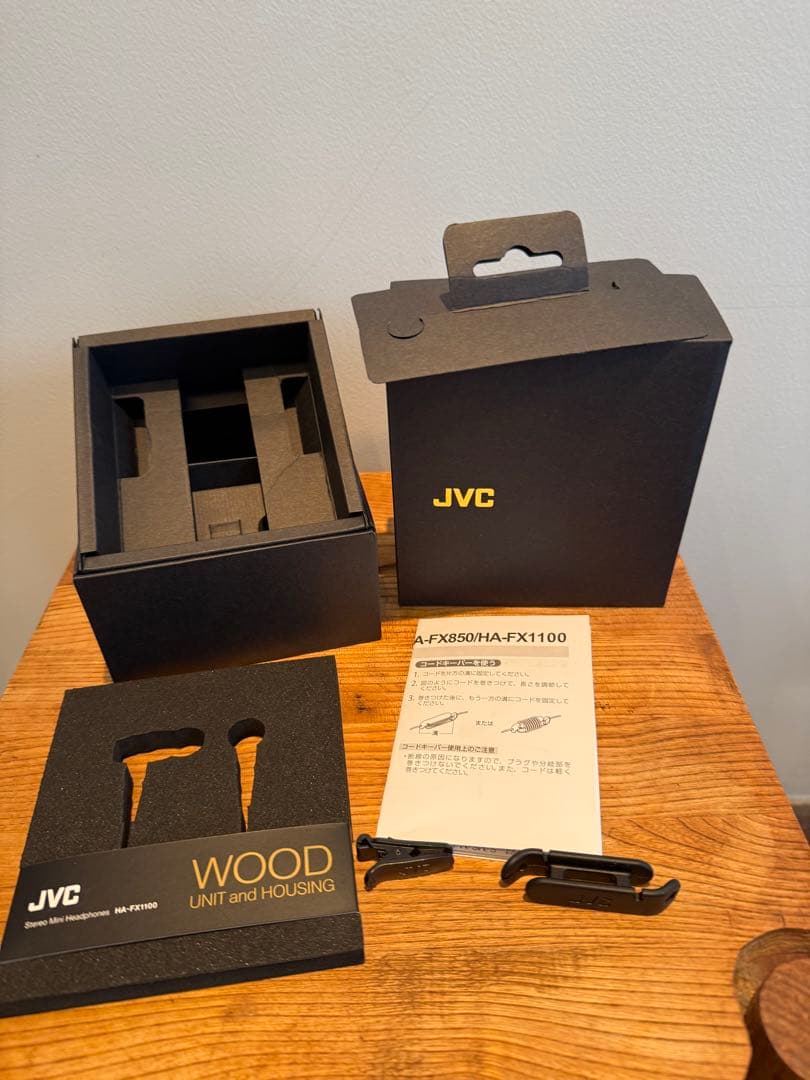 美品　JVCケンウッド HA-FX1100 カナル型　おまけ付き