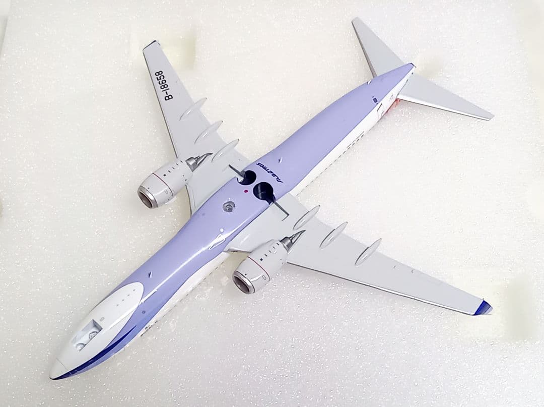 アルバトロス 1/200 CHINA AIRLINES B737-800 完成品