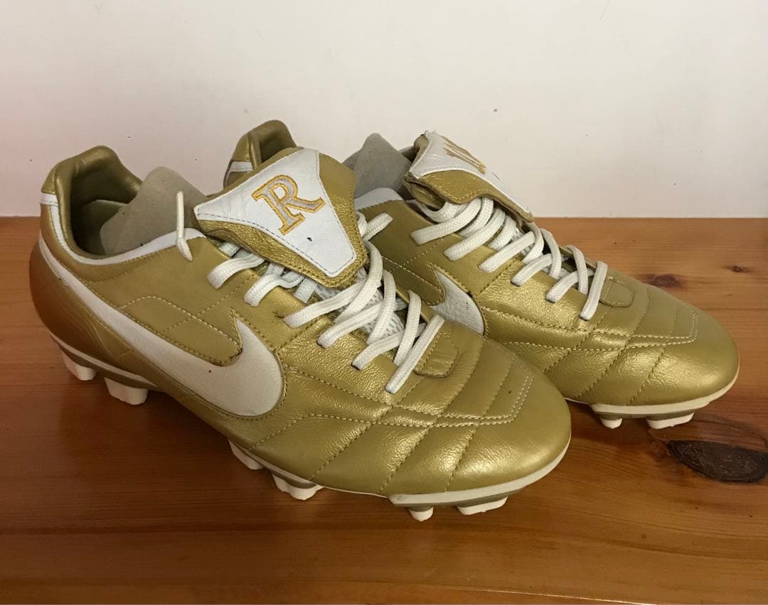 NIKE ティエンポエア　レジェンド ロナウジーニョ着用モデル 10Rゴールド