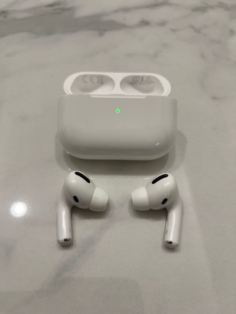 AirPods Pro 2 本体 充電ケース付き