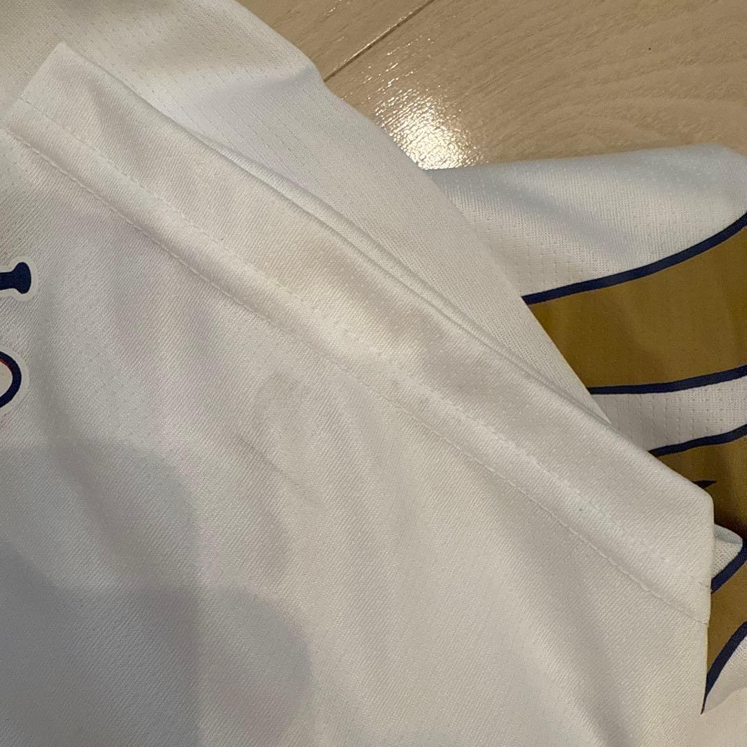 テオスカー・ヘルナンデス ドジャース ゴールドユニフォーム　球場　配布品