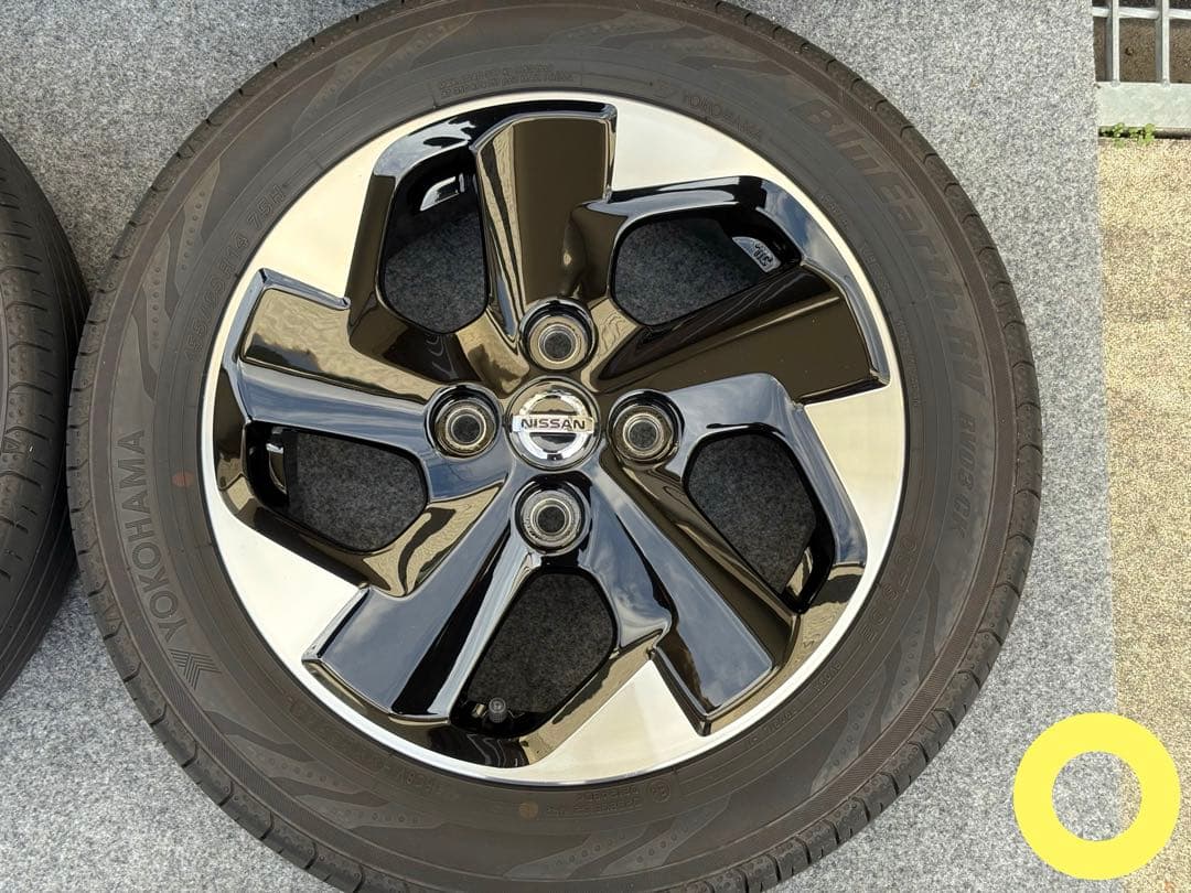 【商談中】日産ルークス 純正タイヤホイール 4本セット