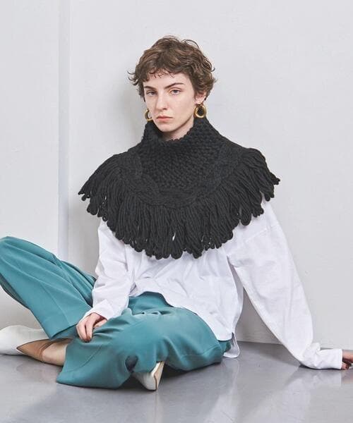 HYKE ネックウォーマー ケーブルニット フリンジ ウール スヌード ブラック