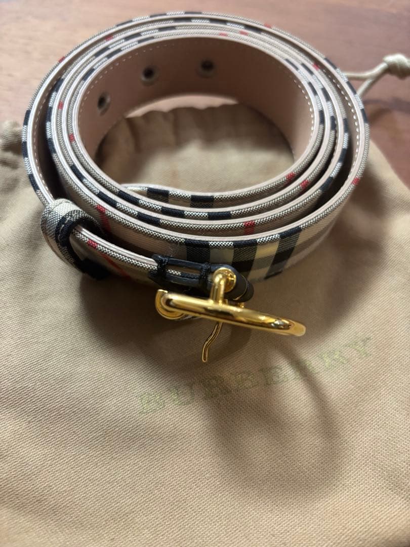【最終価格1/19まで】Burberry チェック柄レザーベルト