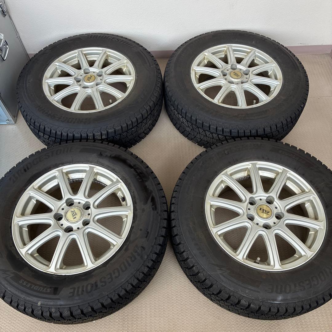 送料込　215/70R16 ブリヂストンDM-V3 スタッドレス　４本　24年製