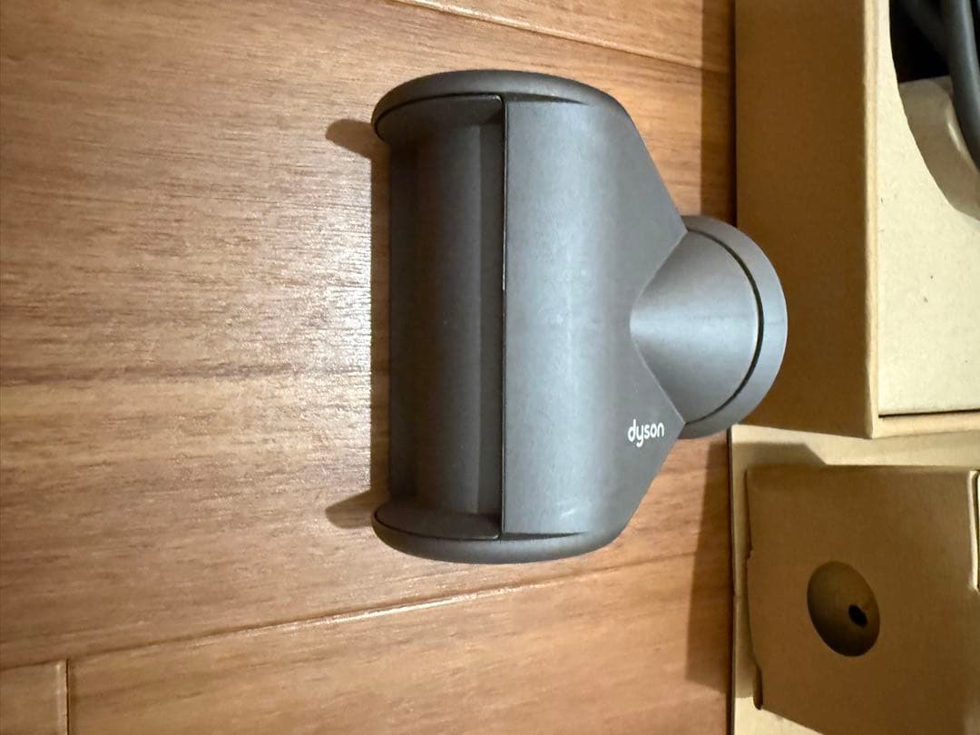 Dyson ヘアドライヤー 限定色＆限定付属品(母の日) ＋浮き毛ツール