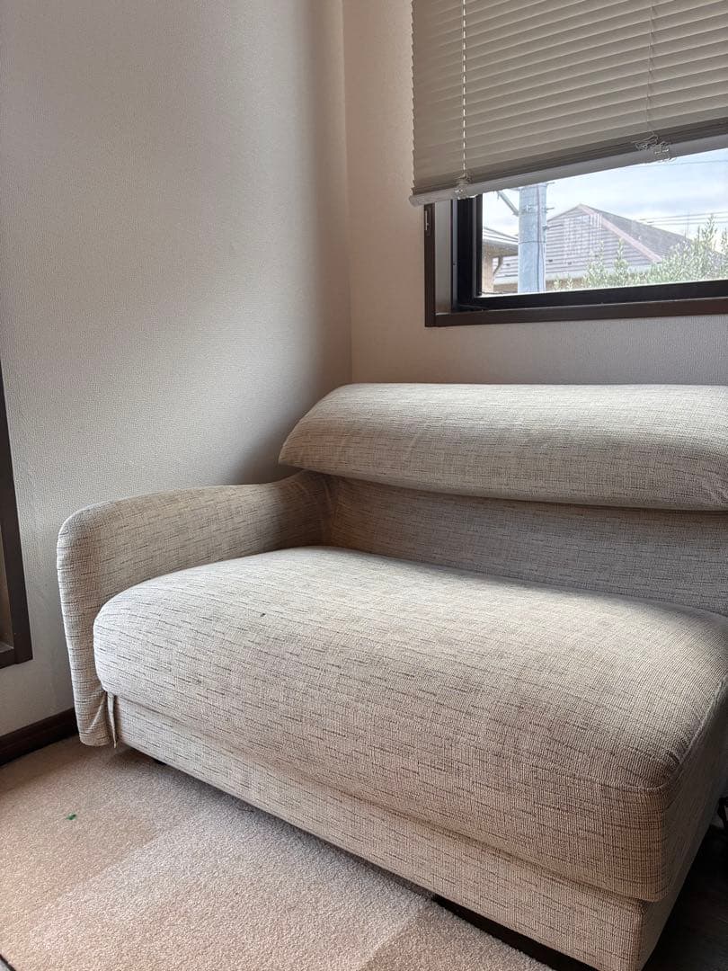 マルイチセーリング　LIFE ベージュ 1.5〜2人掛けソファ アームレスト付き