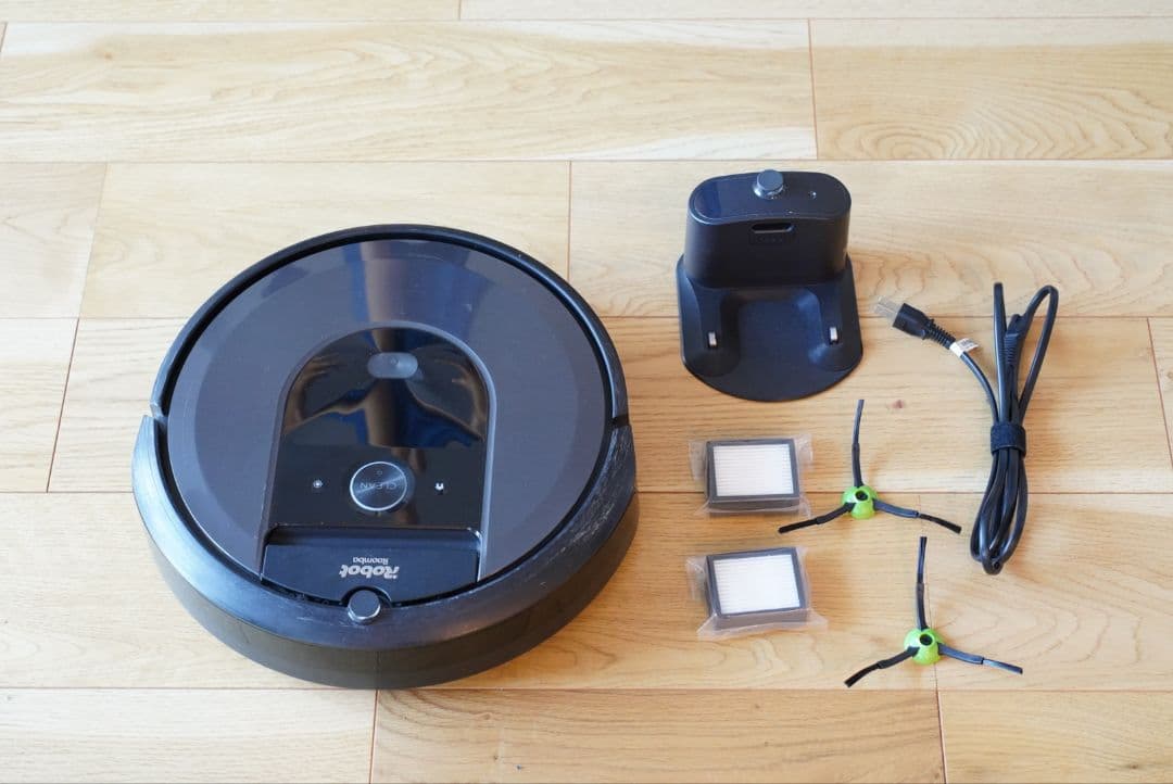 iRobot Roomba i7 ロボット掃除機本体 未使用消耗品付き