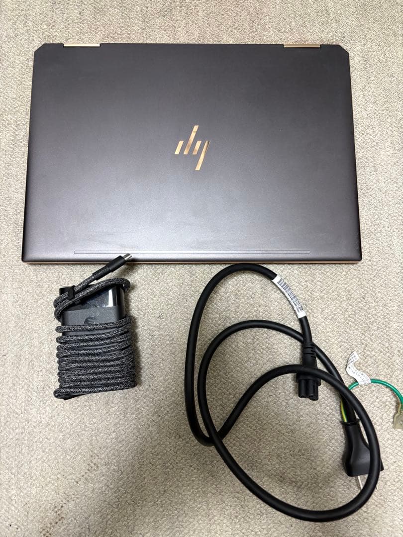 HP Spectre x360 13インチ　1TB 若干わけあり