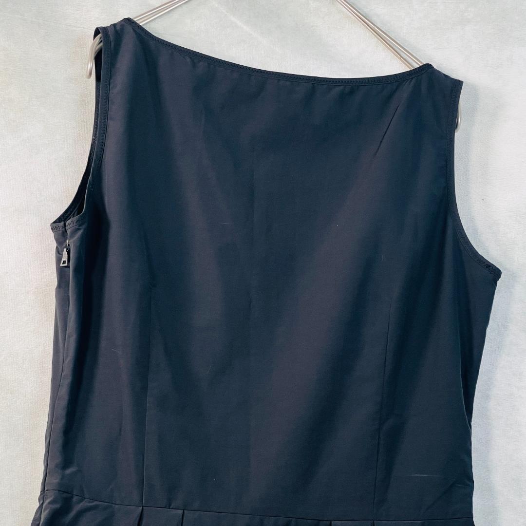 【プラダ】ワンピース　ノースリーブ　現行　Aライン　サイズ40　S