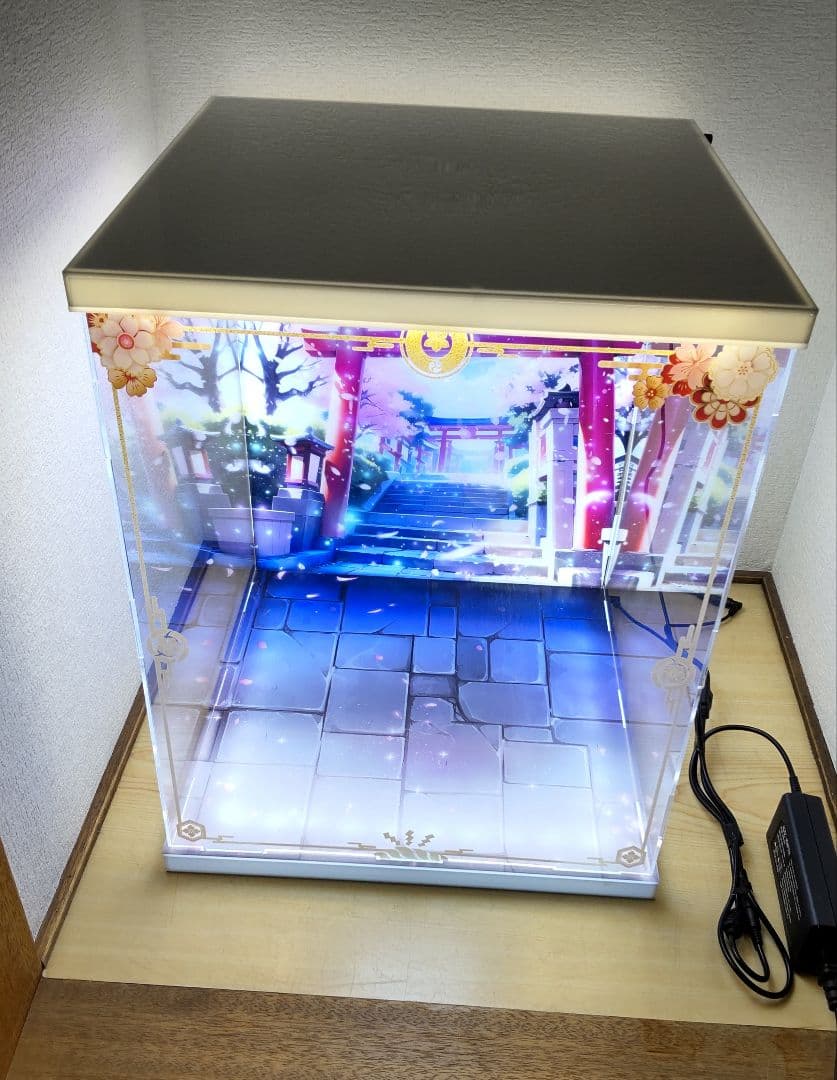 初音ミク日本人形コレクションケースLEDライト付き（照明3箇所、上下+背景）