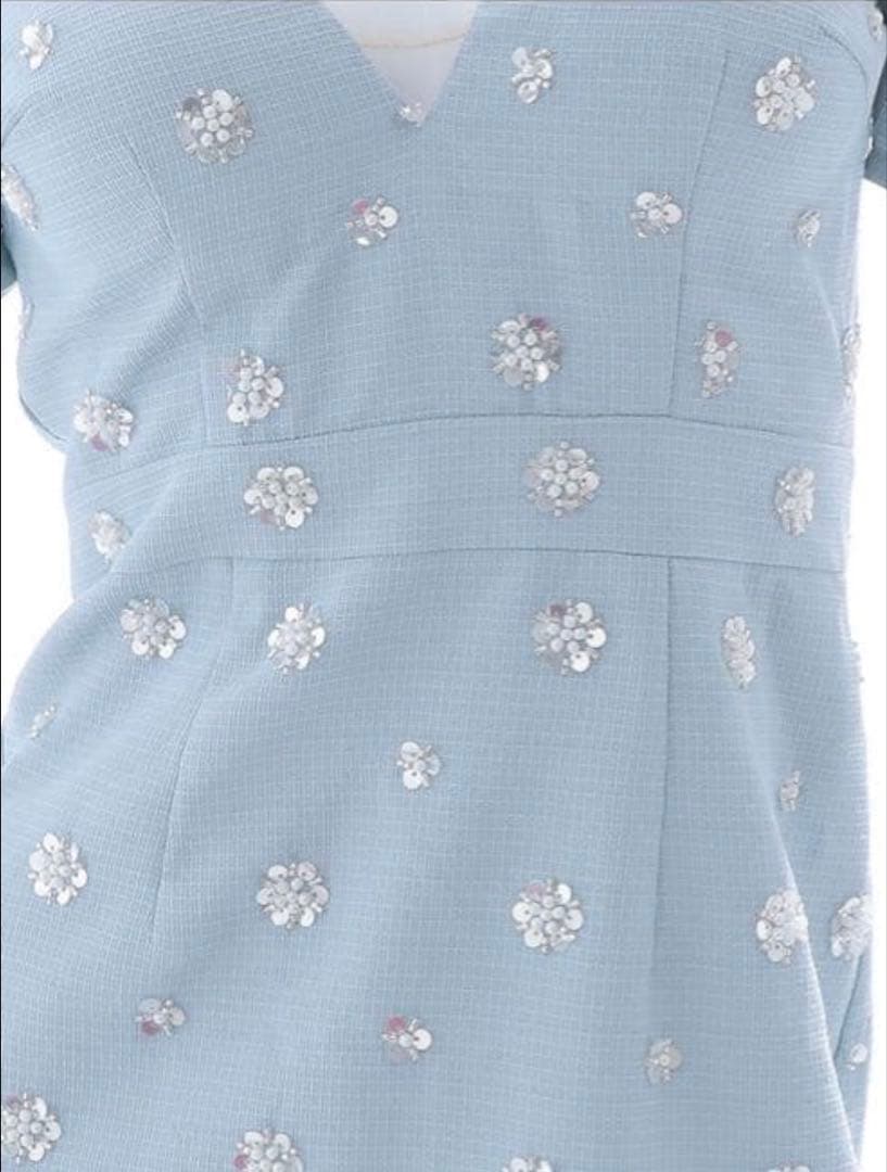 水色フラワー刺繍オフショルダードレス　フラワースパンコールドレス　Jewels
