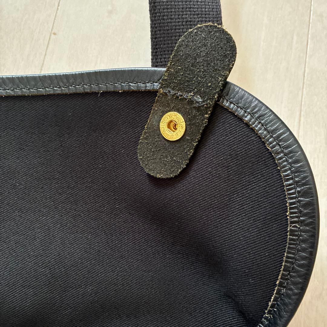 Brady ブレディ ショルダーバッグ ブラック キャンバス 英国製