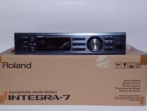 Roland INTEGRA-7 元箱 全付属品付 SuperNATURAL音源