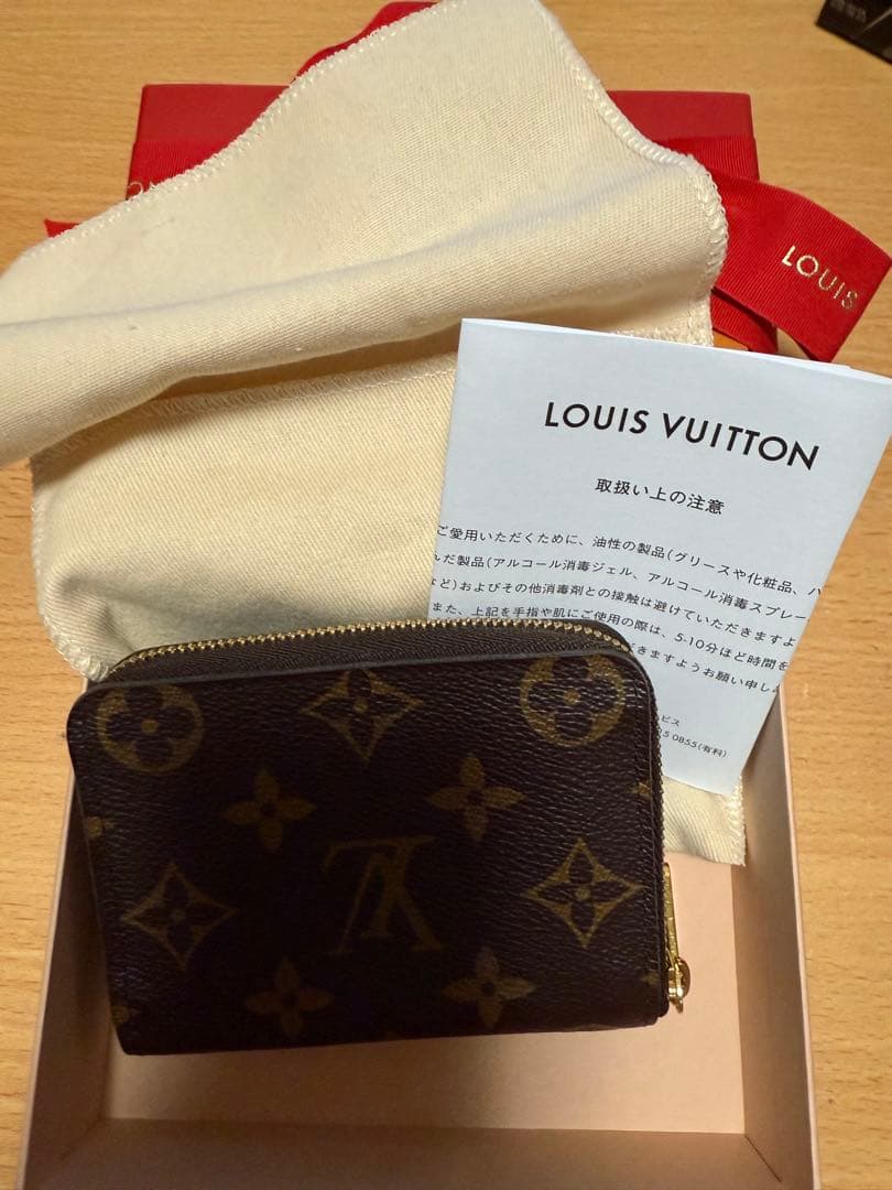 Louis Vuitton ルイヴィトン ジッピーケース 小銭 モノグラム