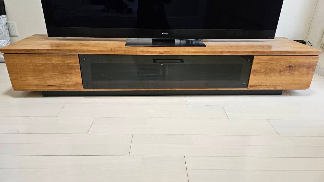 ナチュラルウッド テレビ台 ガラス扉　テレビボード　低めローボード