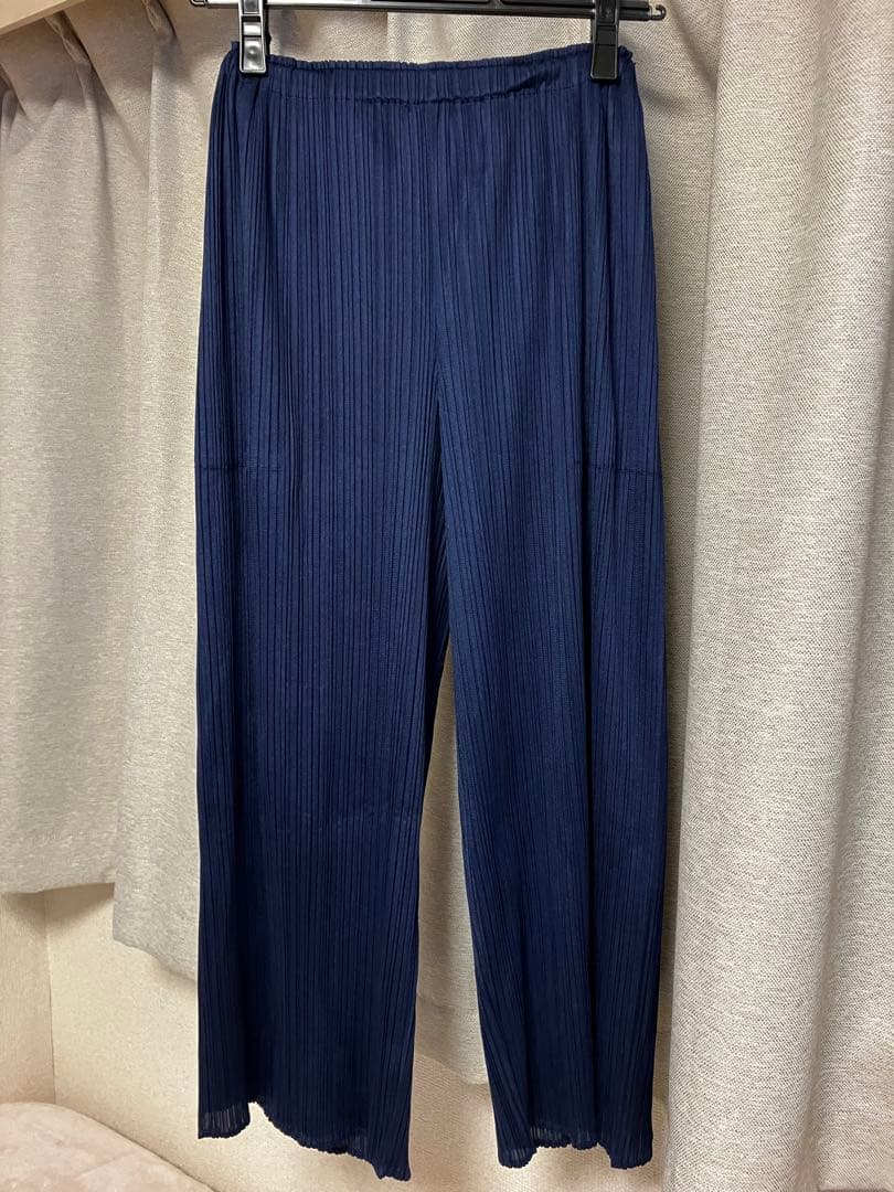 PLATS PLEASEプリーツパンツ紺イッセイミヤケネイビー