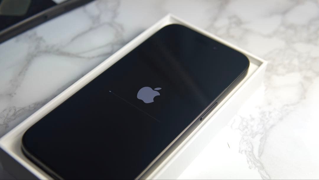 Apple iPhone 15 Pro SIMフリー 512GB 美品