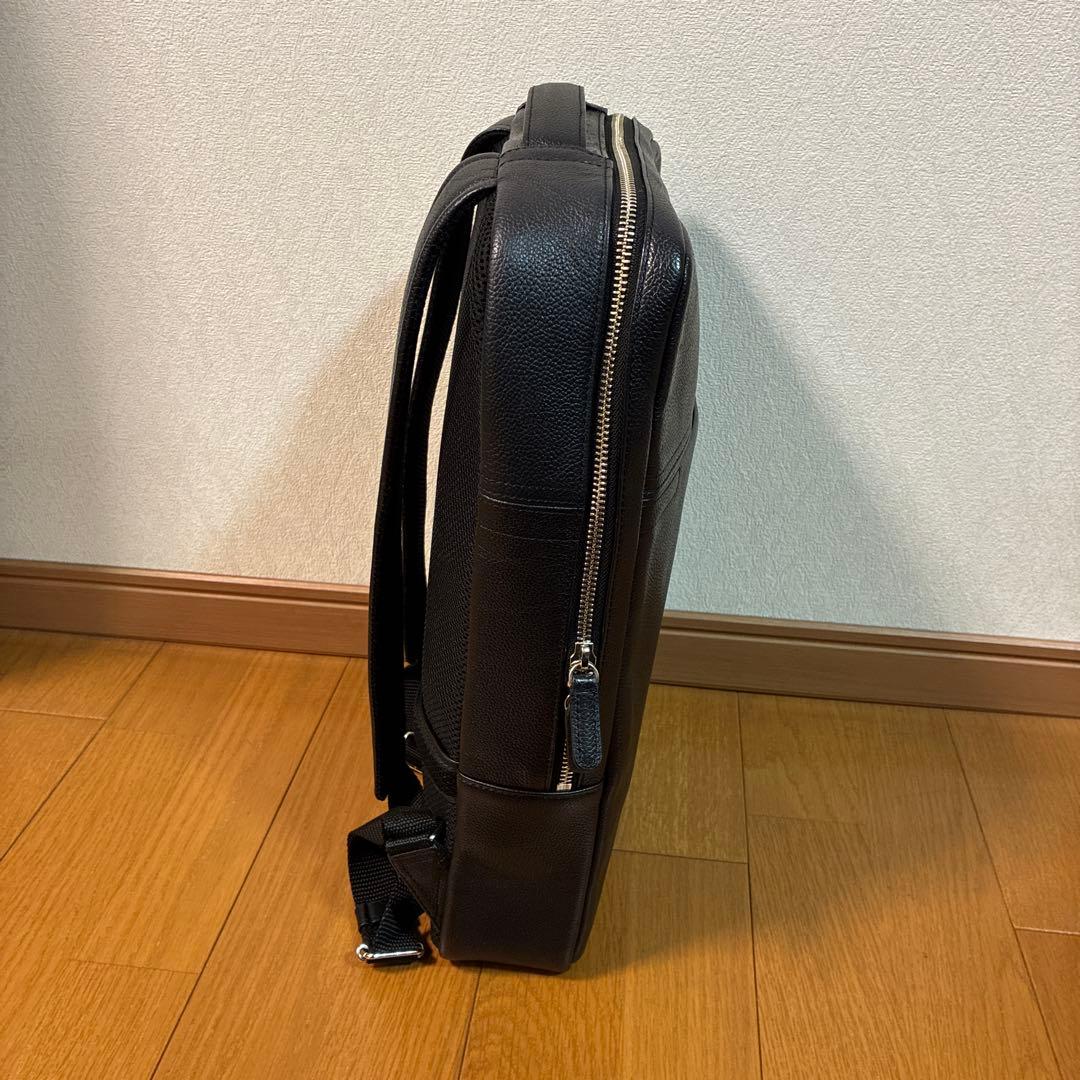 ＬIＢスリムバックパック/カラー：ホールブラック