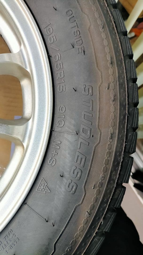 15インチ スタッドレスタイヤ ホイール付 4本セット