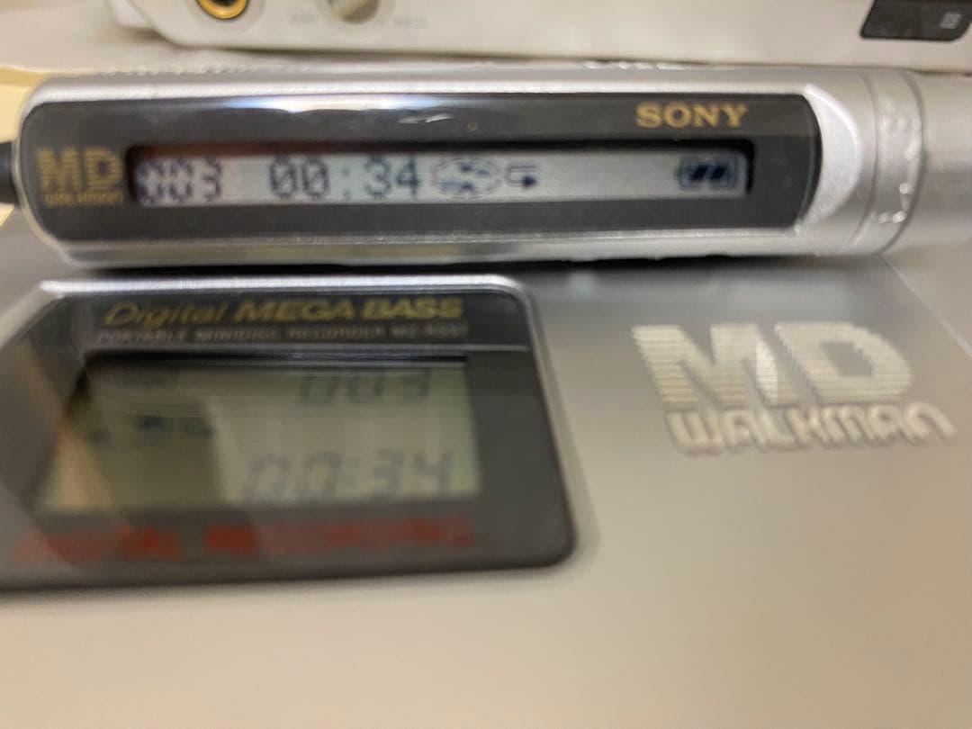 ★美品★　SONY　ポータブルMDレコーダー　MZ-R5ST MDステーション